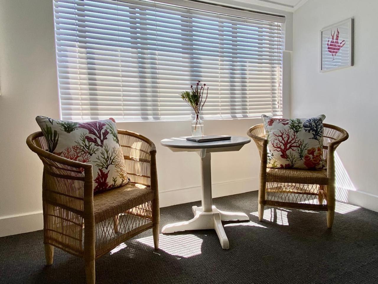 Hermanus Waterfront Apartment Rum bild